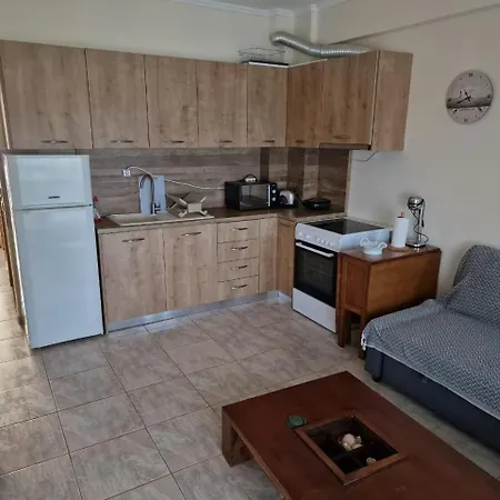 Kyana Big Blue Apartment